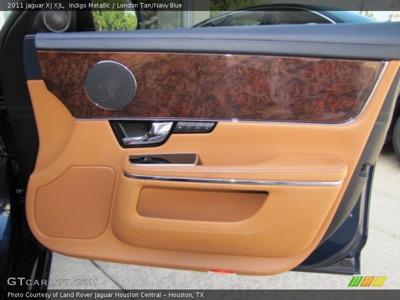 Door Panel of 2011 XJ XJL