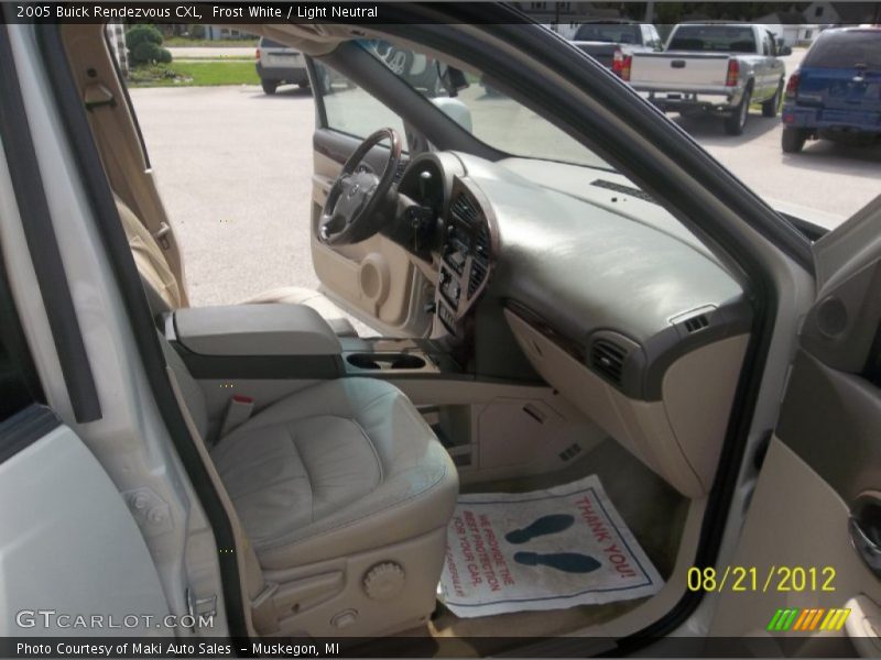 Frost White / Light Neutral 2005 Buick Rendezvous CXL