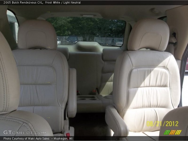 Frost White / Light Neutral 2005 Buick Rendezvous CXL