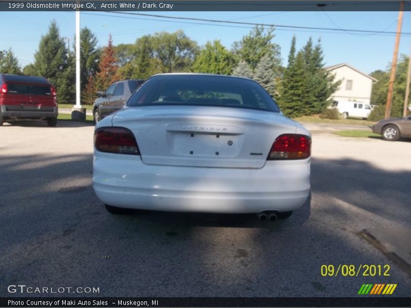 Arctic White / Dark Gray 1999 Oldsmobile Intrigue GX