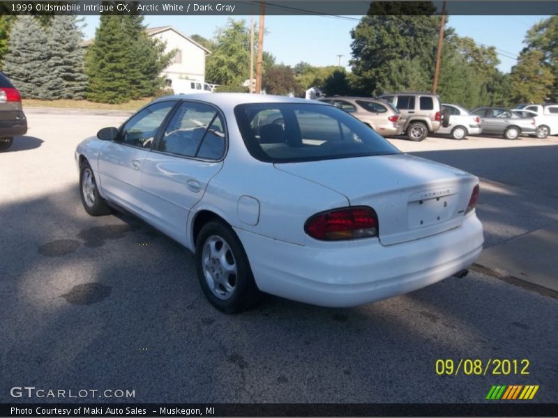 Arctic White / Dark Gray 1999 Oldsmobile Intrigue GX