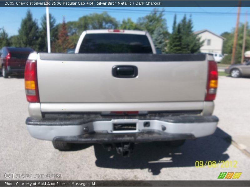 Silver Birch Metallic / Dark Charcoal 2005 Chevrolet Silverado 3500 Regular Cab 4x4