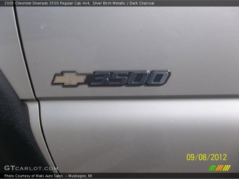 Silver Birch Metallic / Dark Charcoal 2005 Chevrolet Silverado 3500 Regular Cab 4x4
