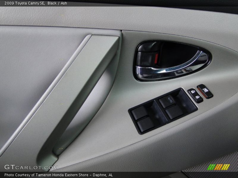 Black / Ash 2009 Toyota Camry SE