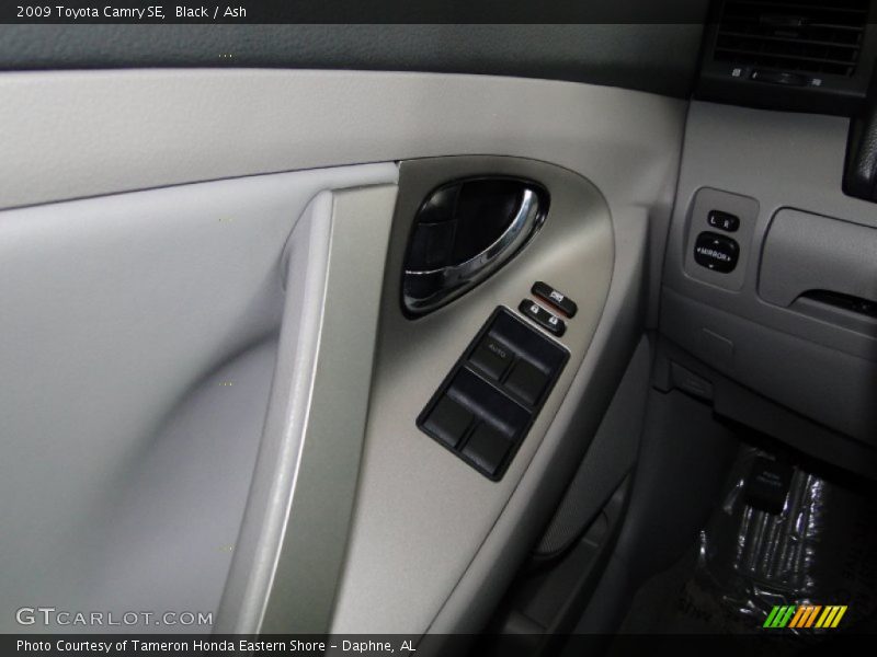 Black / Ash 2009 Toyota Camry SE