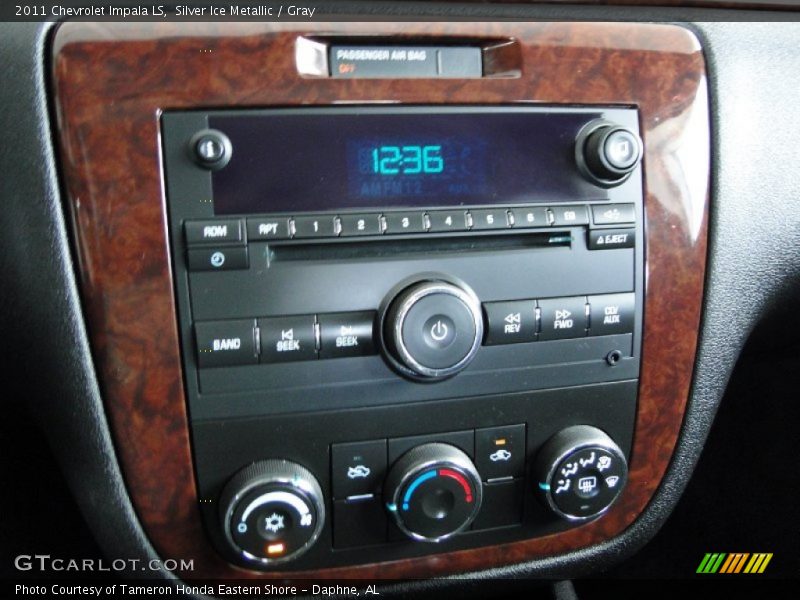 Silver Ice Metallic / Gray 2011 Chevrolet Impala LS