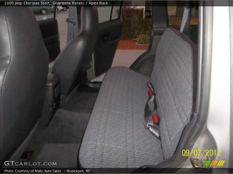 Silverstone Metallic / Agate Black 2000 Jeep Cherokee Sport