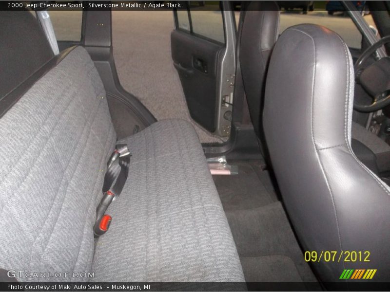 Silverstone Metallic / Agate Black 2000 Jeep Cherokee Sport
