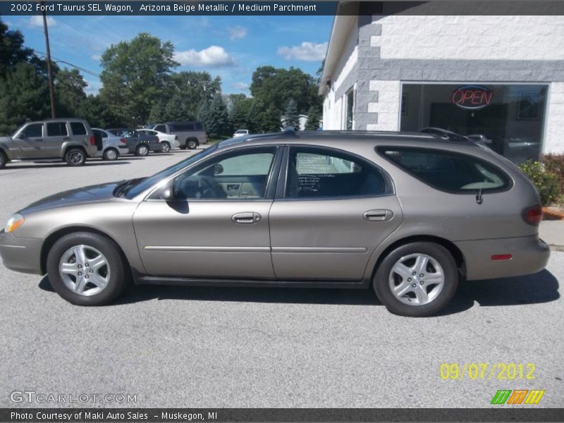 Arizona Beige Metallic / Medium Parchment 2002 Ford Taurus SEL Wagon
