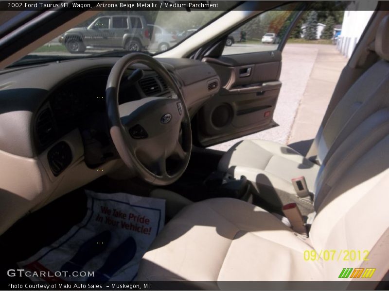 Arizona Beige Metallic / Medium Parchment 2002 Ford Taurus SEL Wagon