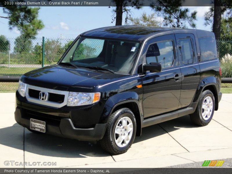 Front 3/4 View of 2010 Element LX
