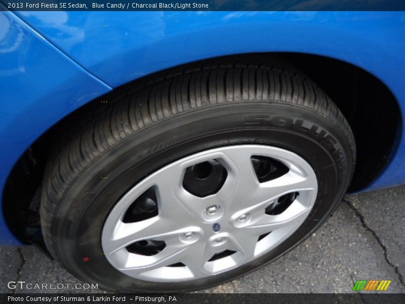 Blue Candy / Charcoal Black/Light Stone 2013 Ford Fiesta SE Sedan