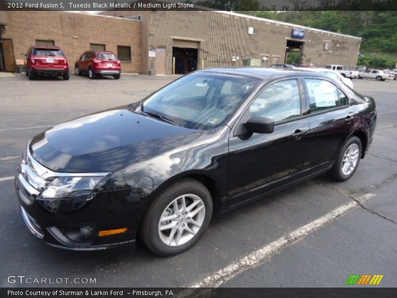 Tuxedo Black Metallic / Medium Light Stone 2012 Ford Fusion S