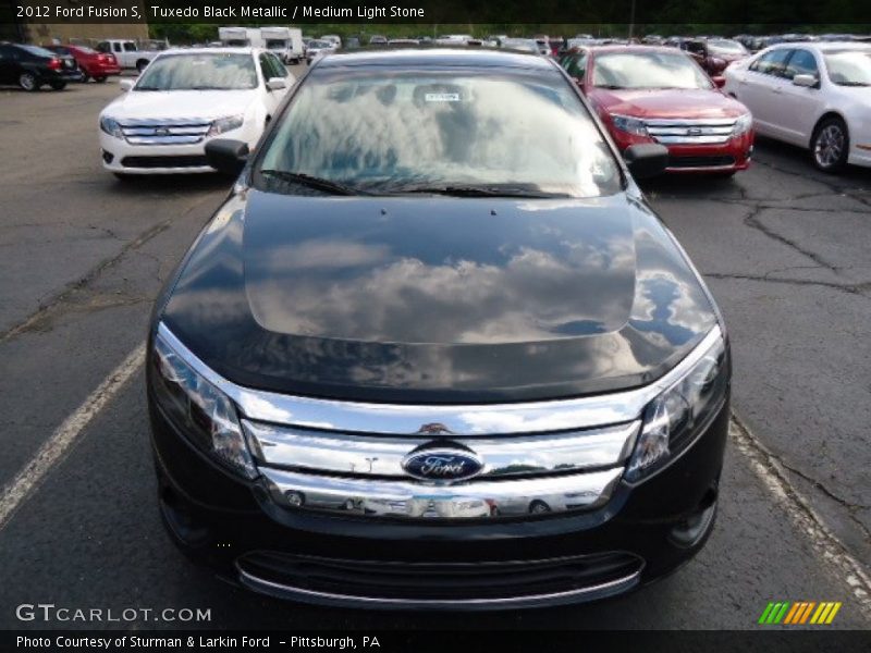 Tuxedo Black Metallic / Medium Light Stone 2012 Ford Fusion S