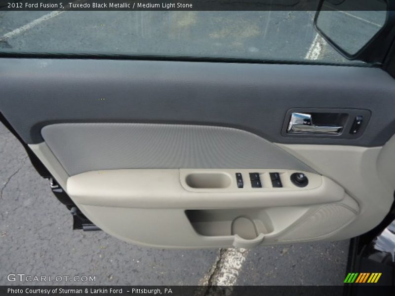 Tuxedo Black Metallic / Medium Light Stone 2012 Ford Fusion S