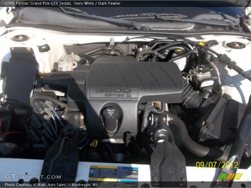 Ivory White / Dark Pewter 2005 Pontiac Grand Prix GTP Sedan