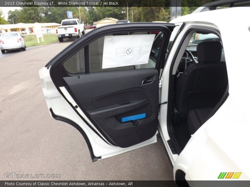 White Diamond Tricoat / Jet Black 2013 Chevrolet Equinox LT