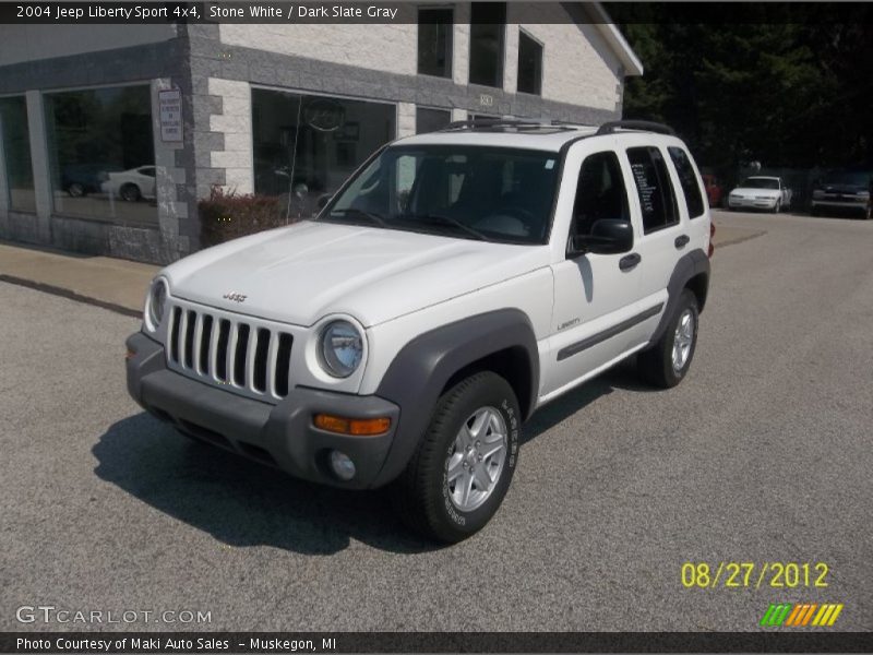 Stone White / Dark Slate Gray 2004 Jeep Liberty Sport 4x4