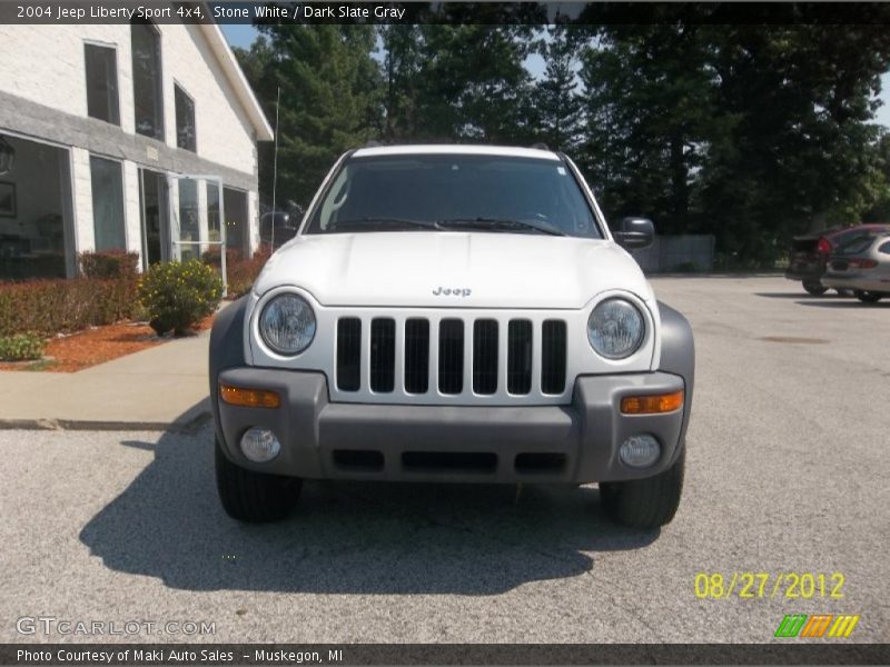 Stone White / Dark Slate Gray 2004 Jeep Liberty Sport 4x4