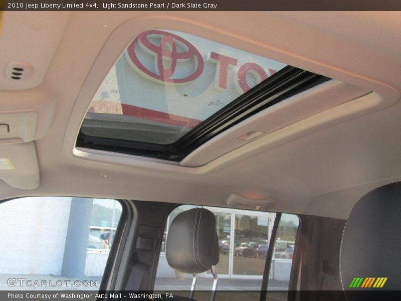 Light Sandstone Pearl / Dark Slate Gray 2010 Jeep Liberty Limited 4x4