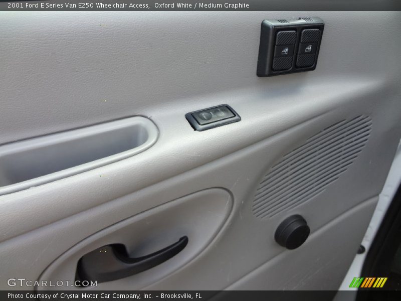 Oxford White / Medium Graphite 2001 Ford E Series Van E250 Wheelchair Access