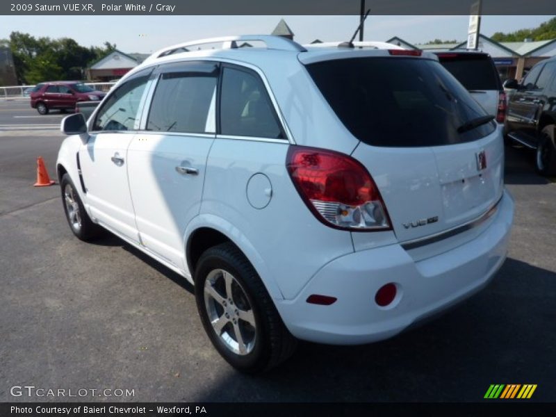 Polar White / Gray 2009 Saturn VUE XR