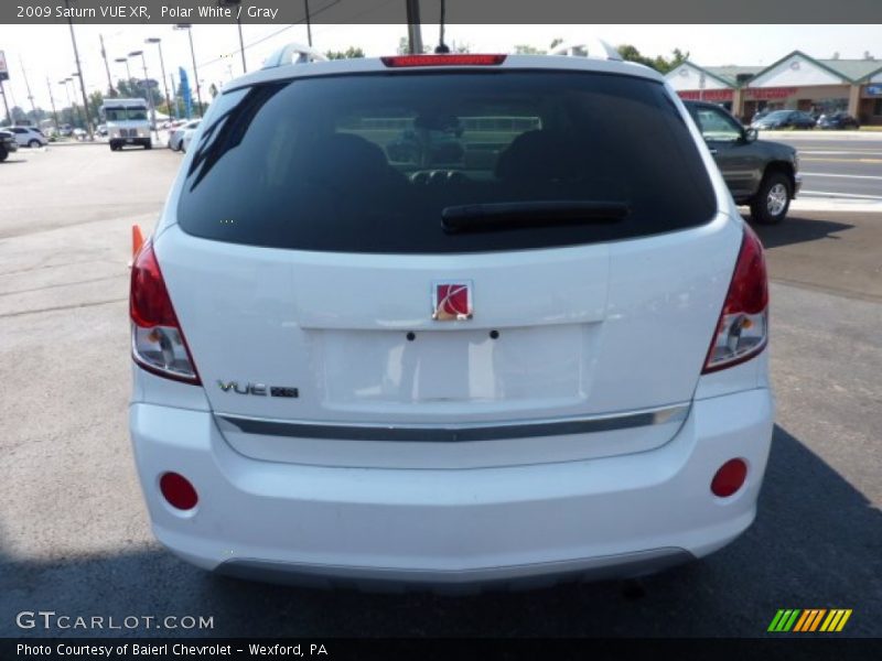Polar White / Gray 2009 Saturn VUE XR