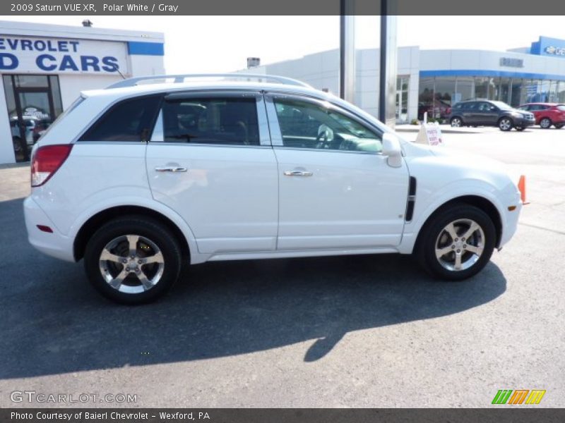 Polar White / Gray 2009 Saturn VUE XR