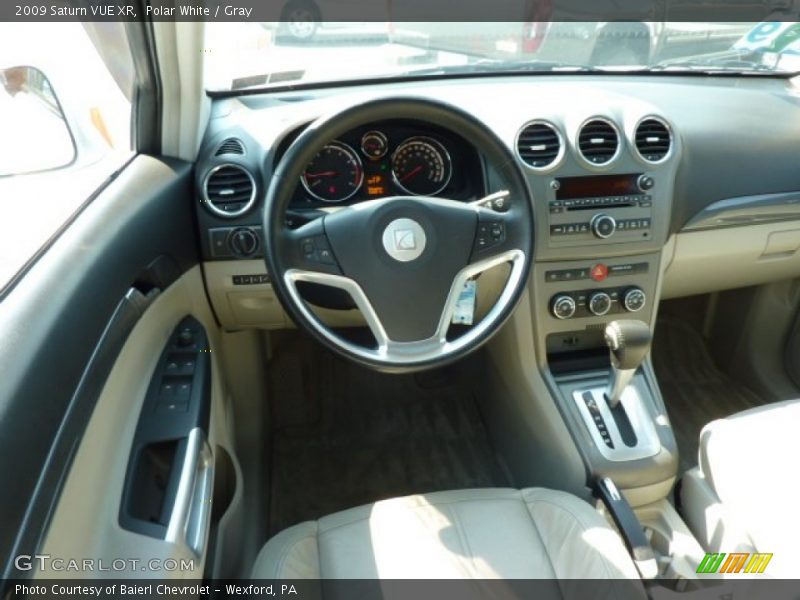 Polar White / Gray 2009 Saturn VUE XR