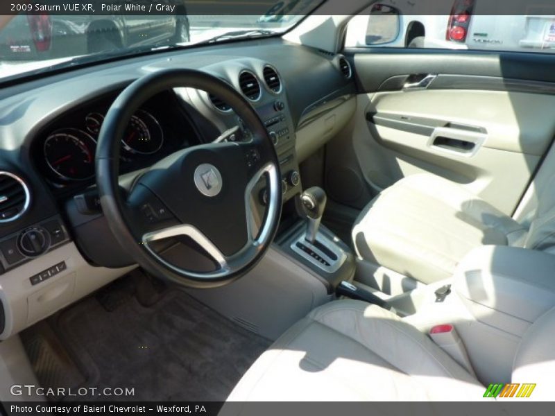 Polar White / Gray 2009 Saturn VUE XR