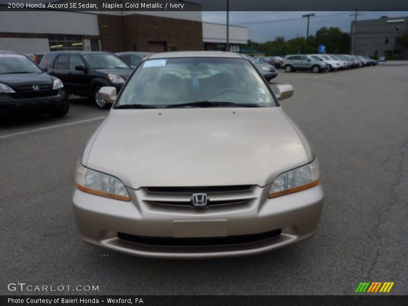 Naples Gold Metallic / Ivory 2000 Honda Accord SE Sedan