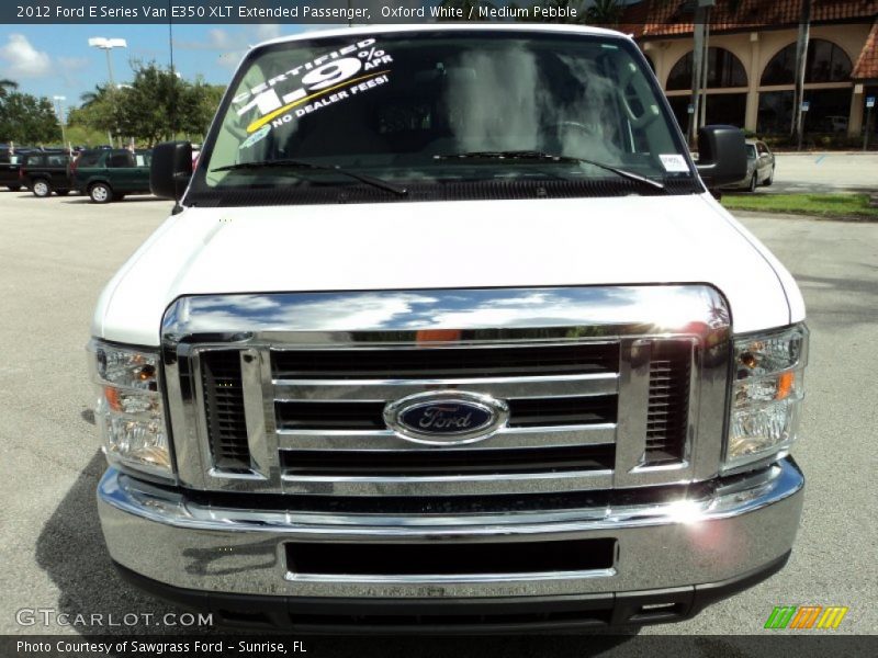 Oxford White / Medium Pebble 2012 Ford E Series Van E350 XLT Extended Passenger