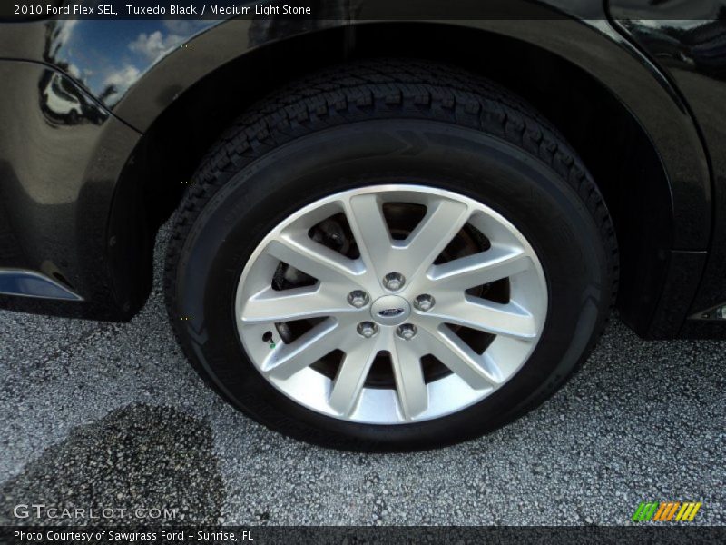Tuxedo Black / Medium Light Stone 2010 Ford Flex SEL