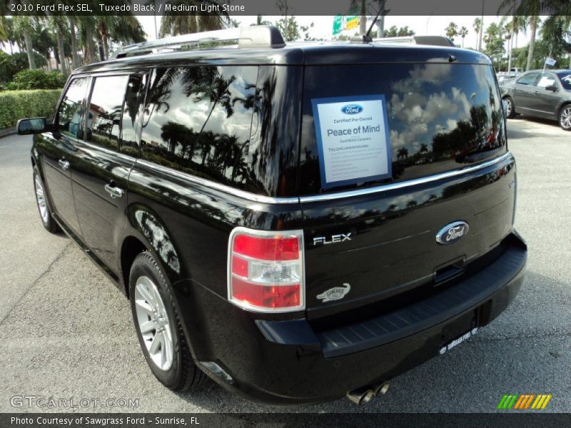 Tuxedo Black / Medium Light Stone 2010 Ford Flex SEL