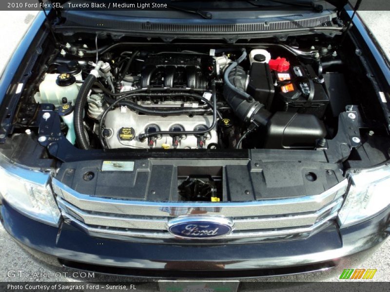 Tuxedo Black / Medium Light Stone 2010 Ford Flex SEL