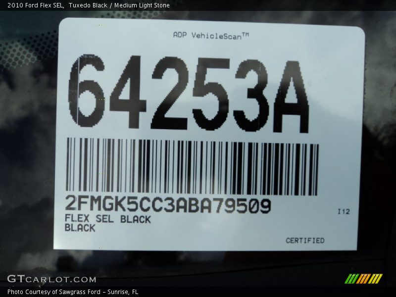 Tuxedo Black / Medium Light Stone 2010 Ford Flex SEL