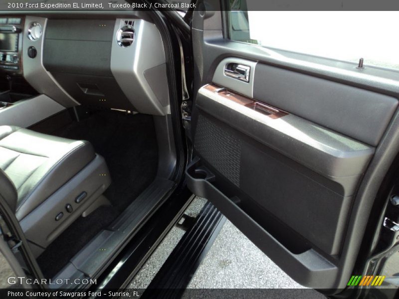 Tuxedo Black / Charcoal Black 2010 Ford Expedition EL Limited