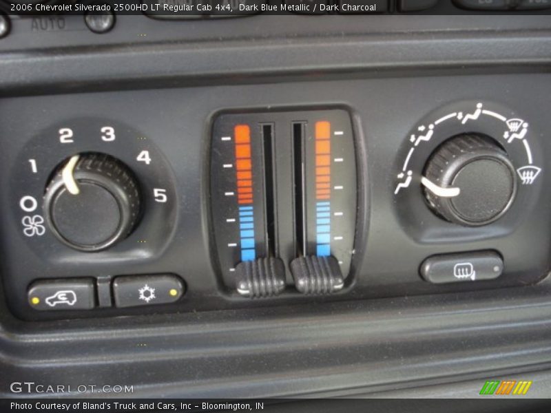 Controls of 2006 Silverado 2500HD LT Regular Cab 4x4