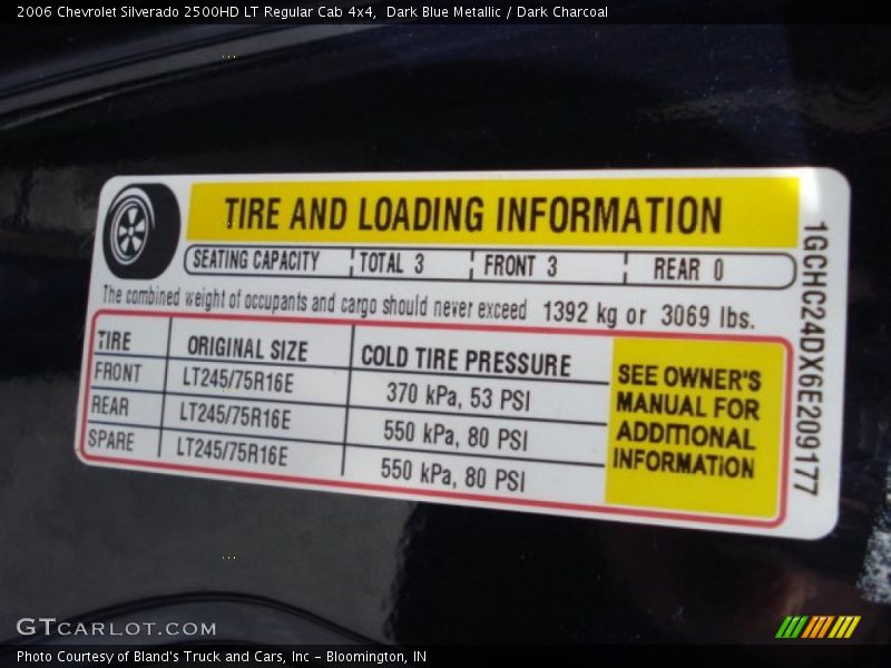 Dark Blue Metallic / Dark Charcoal 2006 Chevrolet Silverado 2500HD LT Regular Cab 4x4