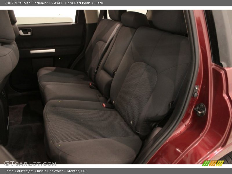 Ultra Red Pearl / Black 2007 Mitsubishi Endeavor LS AWD
