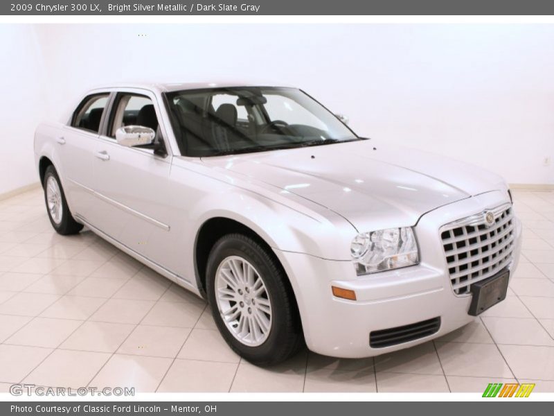 Bright Silver Metallic / Dark Slate Gray 2009 Chrysler 300 LX