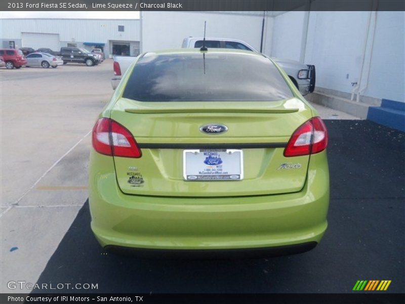 Lime Squeeze / Charcoal Black 2013 Ford Fiesta SE Sedan