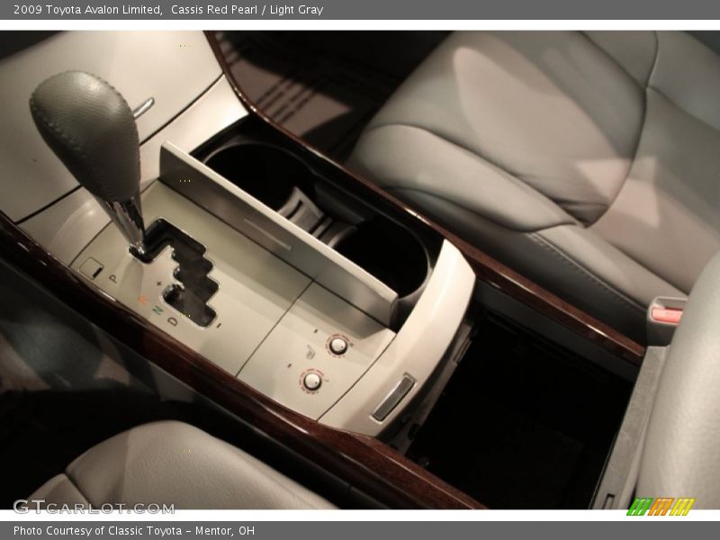 Cassis Red Pearl / Light Gray 2009 Toyota Avalon Limited