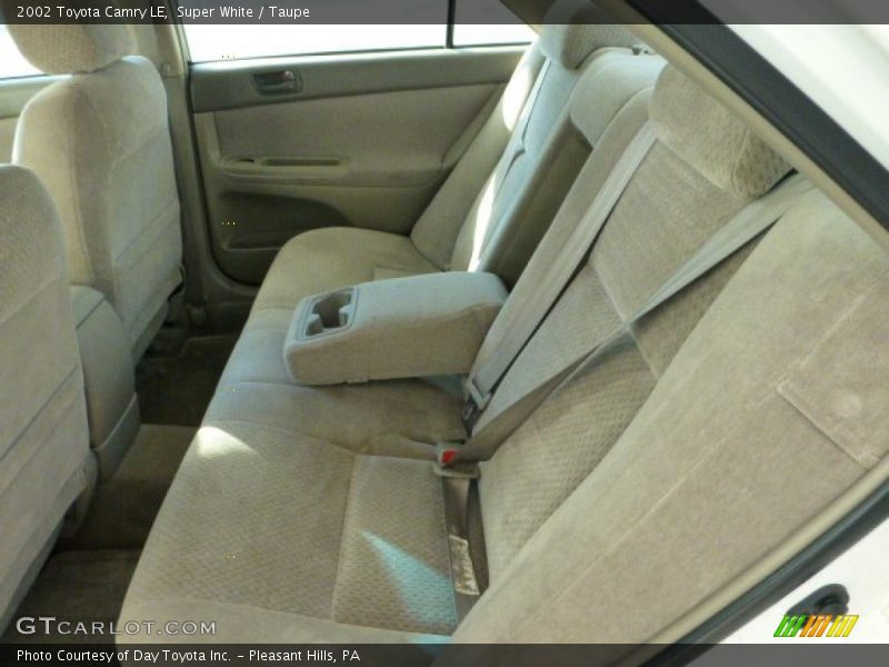 Super White / Taupe 2002 Toyota Camry LE