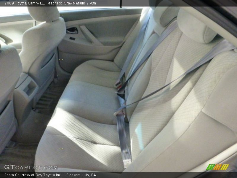 Magnetic Gray Metallic / Ash 2009 Toyota Camry LE