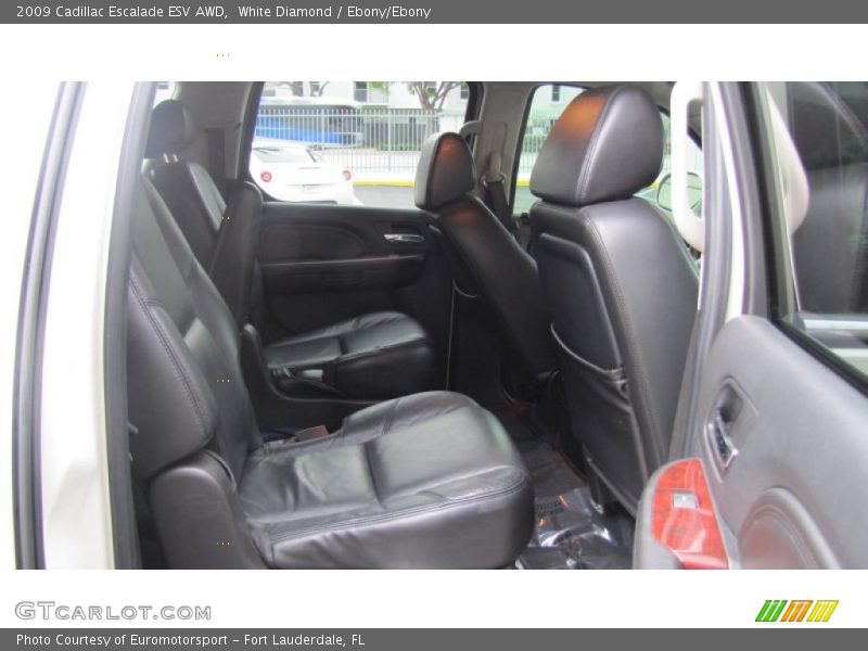 White Diamond / Ebony/Ebony 2009 Cadillac Escalade ESV AWD