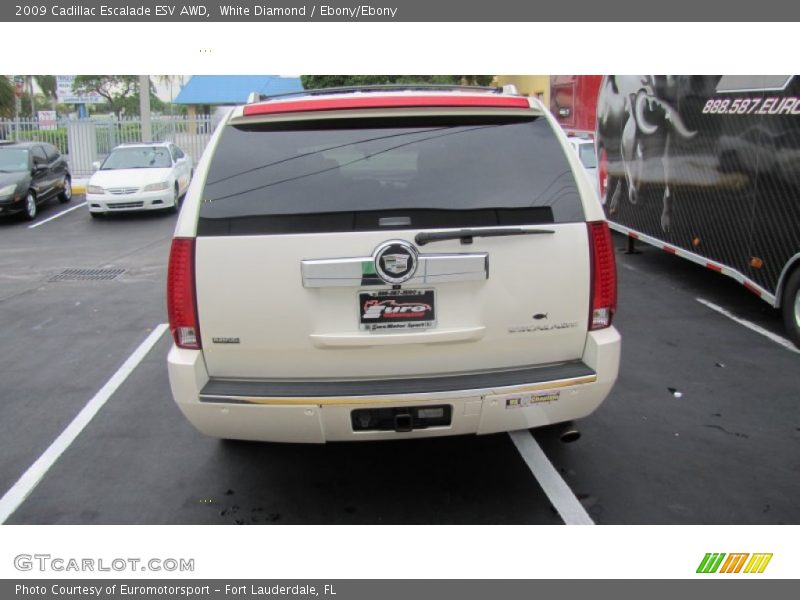 White Diamond / Ebony/Ebony 2009 Cadillac Escalade ESV AWD