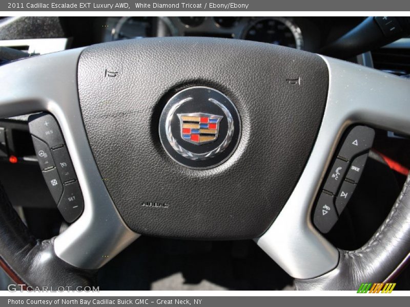 White Diamond Tricoat / Ebony/Ebony 2011 Cadillac Escalade EXT Luxury AWD