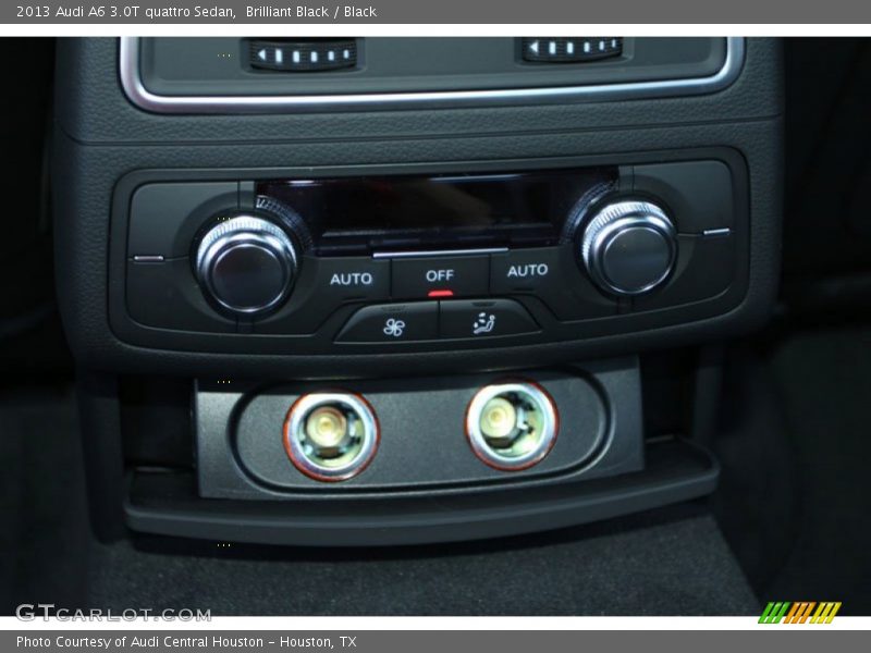 Controls of 2013 A6 3.0T quattro Sedan