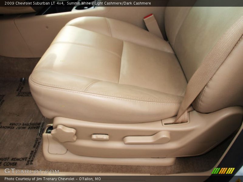 Summit White / Light Cashmere/Dark Cashmere 2009 Chevrolet Suburban LT 4x4